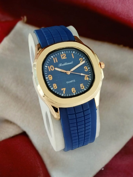 (abd )brilliant Class Rubber Strap Watch For Men (random Color)